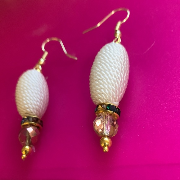 Elegant White and Gold Earrings - Picture 2 of 4
